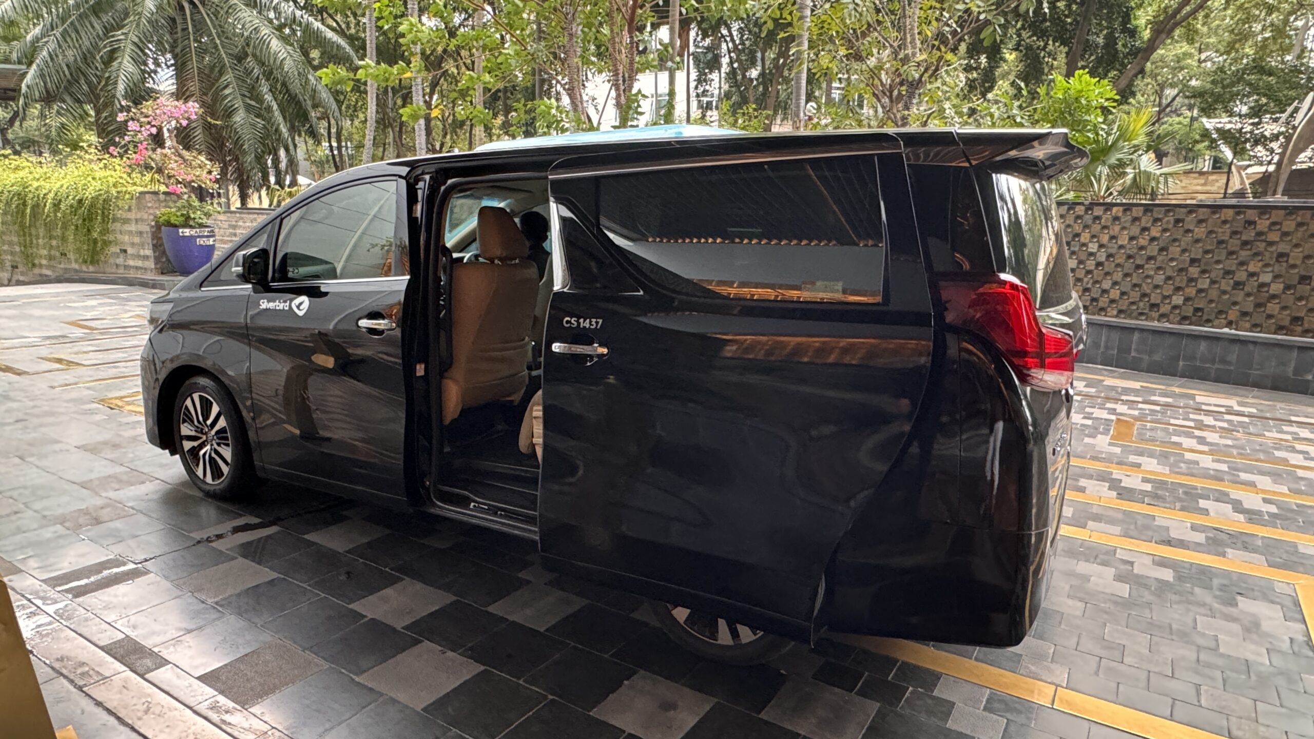 Luxury First Class Flights - Garuda Indonesia picking me up from my hotel in Jakarta 